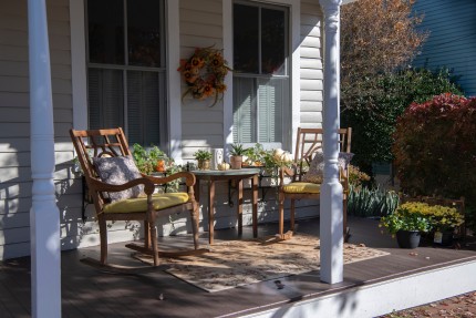 Modern Porch Decorating Ideas for Fall